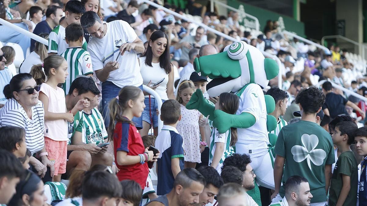 La afición del Córdoba CF, expectante ante el inicio liguero: “Este es el nuestro”