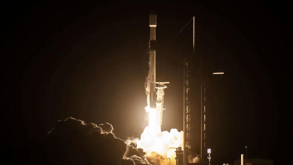 Un cohete abandonado de SpaceX se estrella sin querer contra la Luna y deja un cráter que ahora investigan los científicos