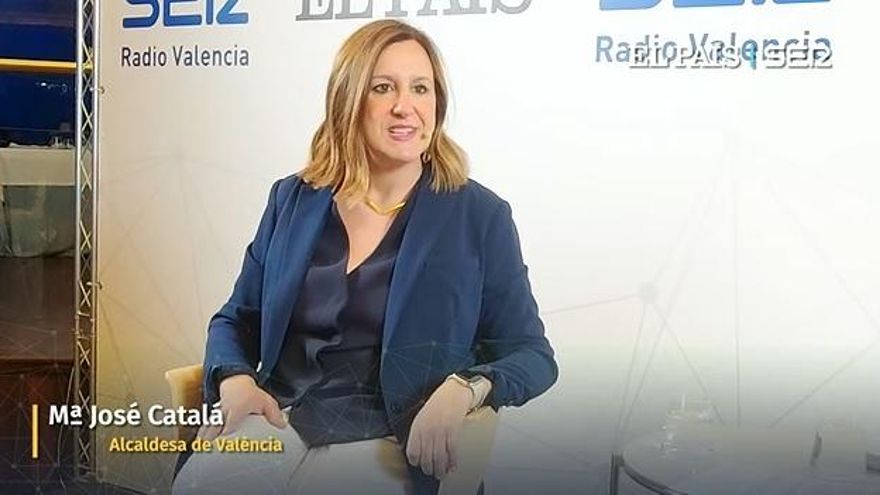 Catalá obvia una sentencia, a la Abogacía del Estado y a los expertos y afirma que los informes avalan la ampliación del Puerto de València