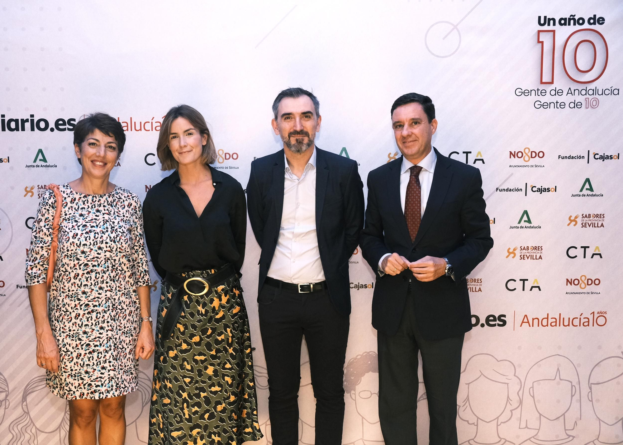 Rosalía Lloret (CEO de elDiario.es), Blanca Gastalver (concejal de Educación del Ayuntamiento de Sevilla), Ignacio Escolar (director de elDiario.es) y Juan de la Rosa (concejal de Urbanismo del Ayuntamiento de Sevilla)