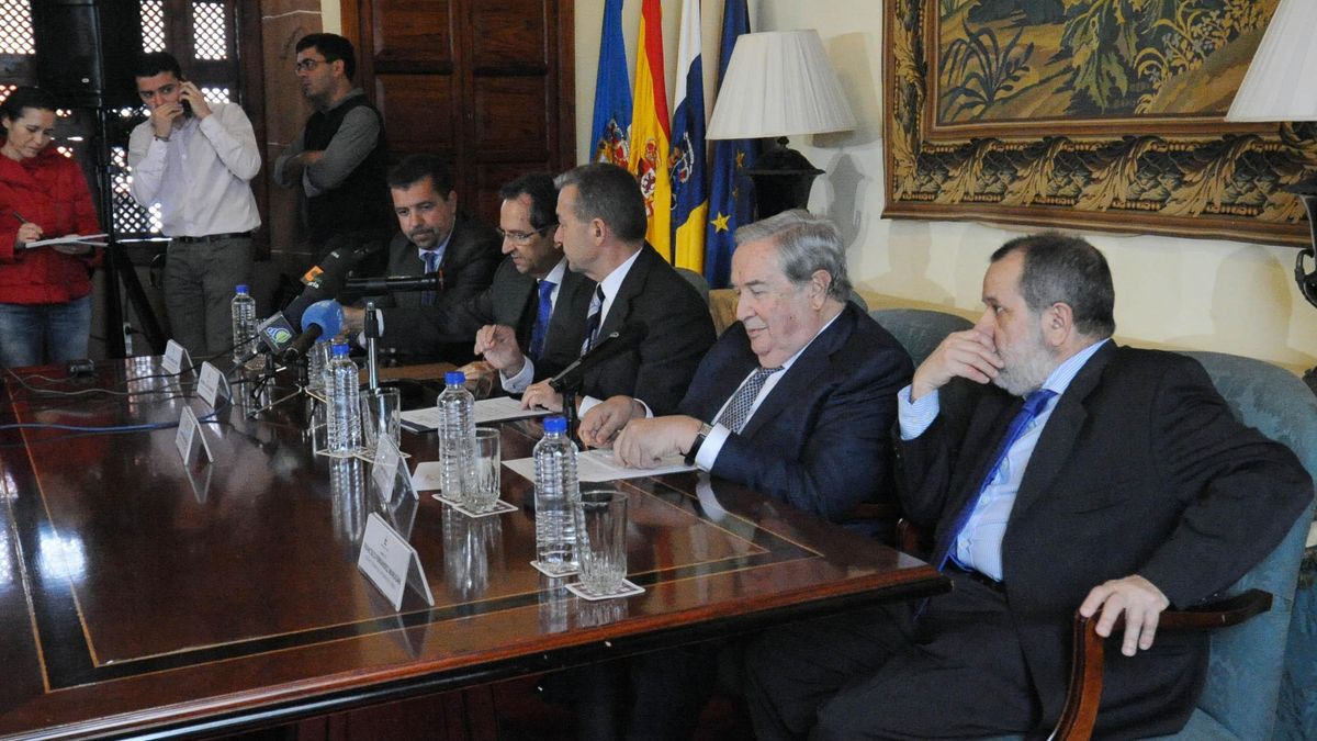 FOTOGALERÍA | 30 aniversario del Diputado del Común en Canarias