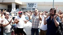 Podemos a los taxistas: Hay que defender el taxi frente al ataque de buitres
