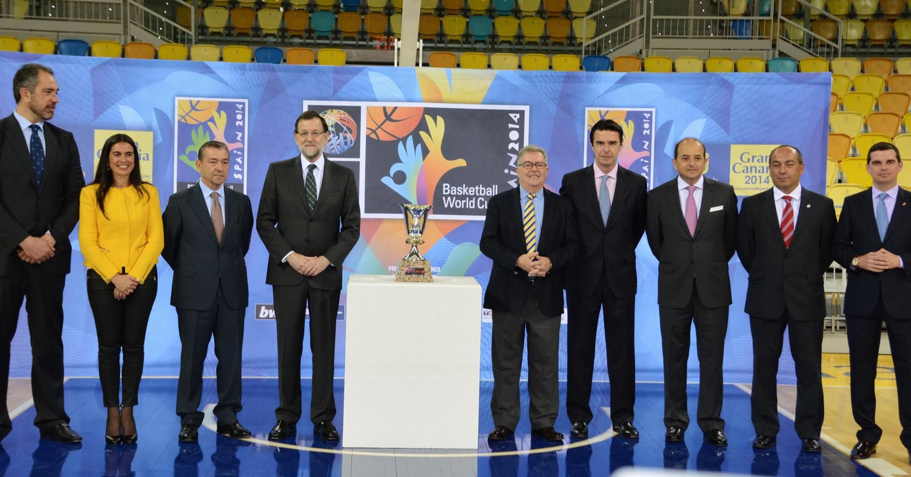 La delegación presente en la inauguración del Gran Canaria Arena. ACFI PRESS