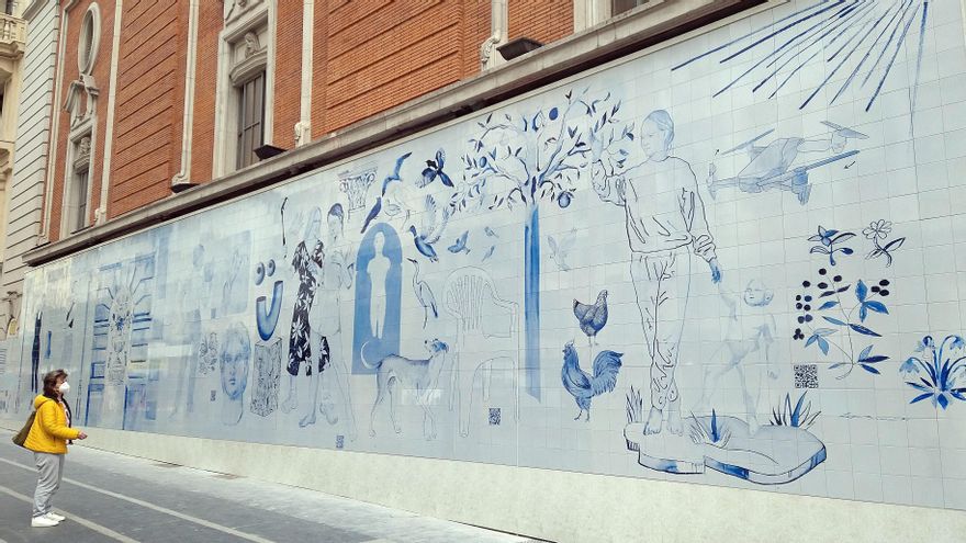Los Bravú alicatan el Palacio de la Música: 170 m2 de azulejos en plena Gran Vía