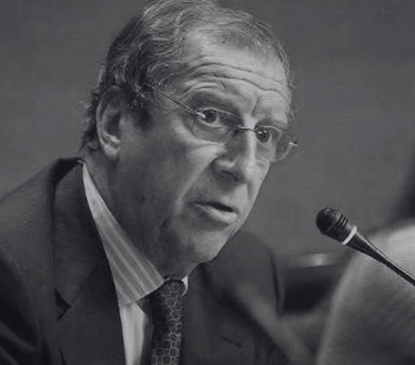 Manuel Alcaide.