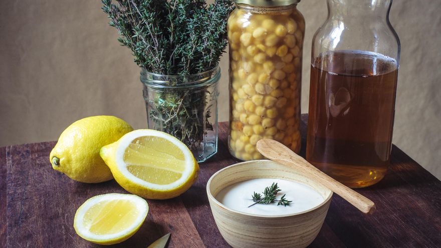 Mayonesa sin huevo: tres formas de hacerla (también para veganos)