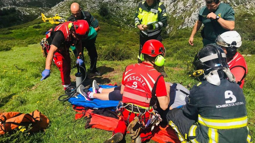 Asistencia a los heridos del accidente de los Lagos de Covadonga