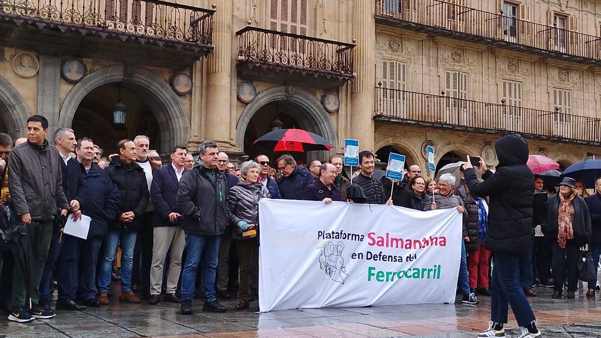La reclamación de noviembre, en la plaza Mayor de Salamanca