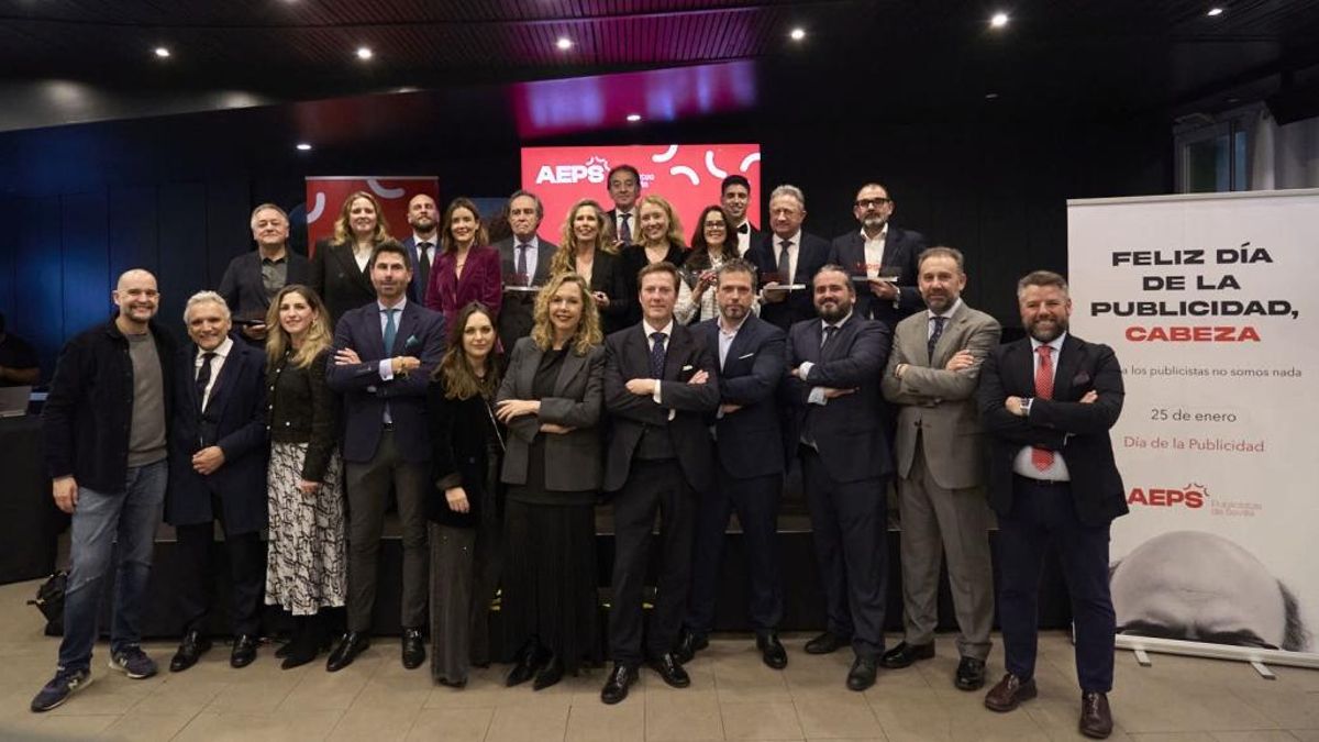La Asociación de Empresarios de la Publicidad de Sevilla homenajea al mundo de la comunicación en Andalucía