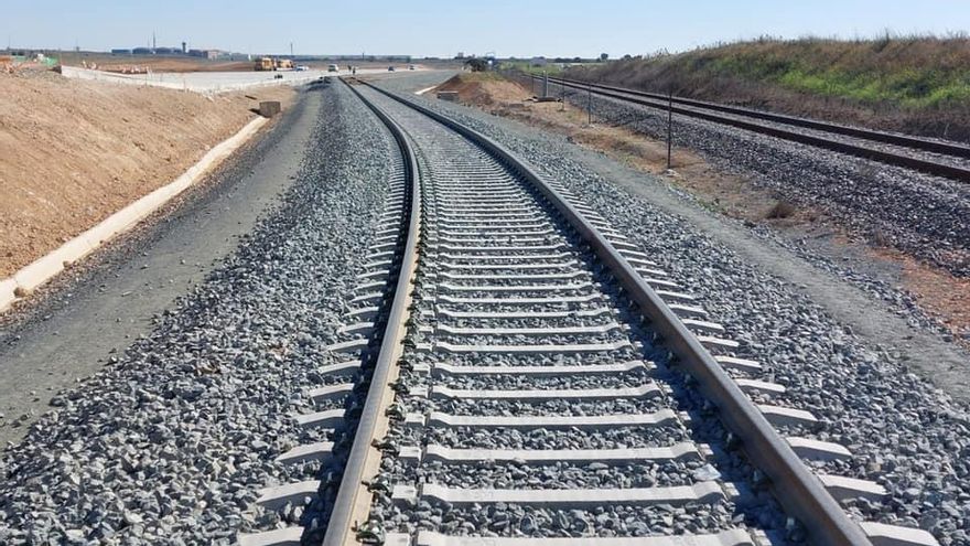 Avante y una empresa privada explotarán las terminales ferroviarias de la plataforma de Badajoz y Expacio Mérida y Navalmoral