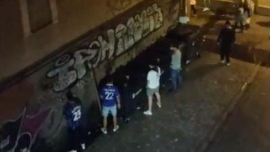 La mayoría de las denuncias del fin de semana siguen siendo por orinar en la calle en Logroño