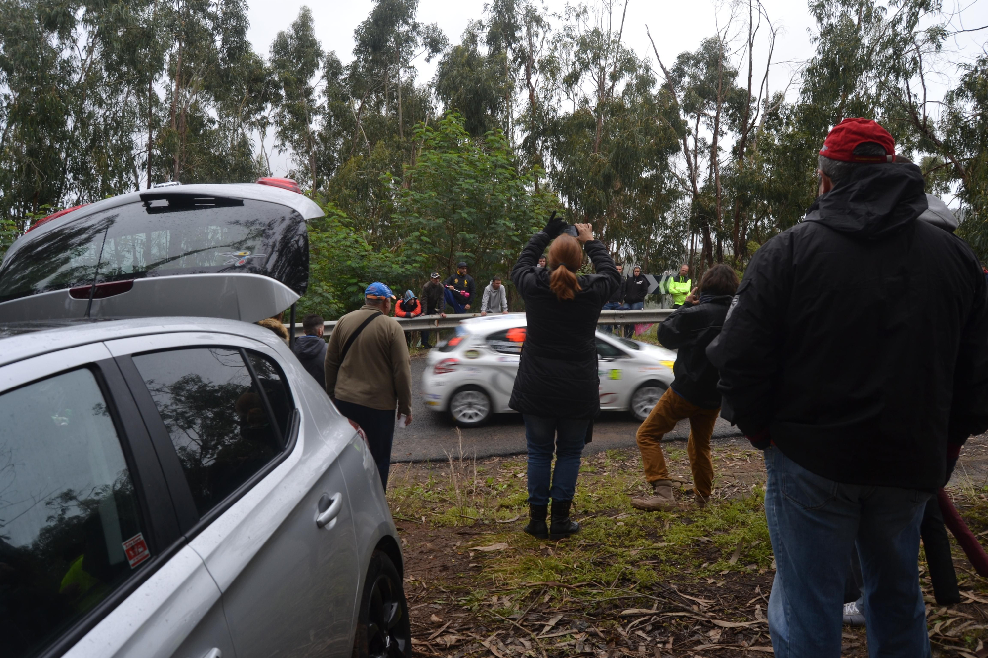 La salida del Rally Islas Canarias en el primer tramo del viernes 11, de Moya a Fontanales. (Iván Alejandro).