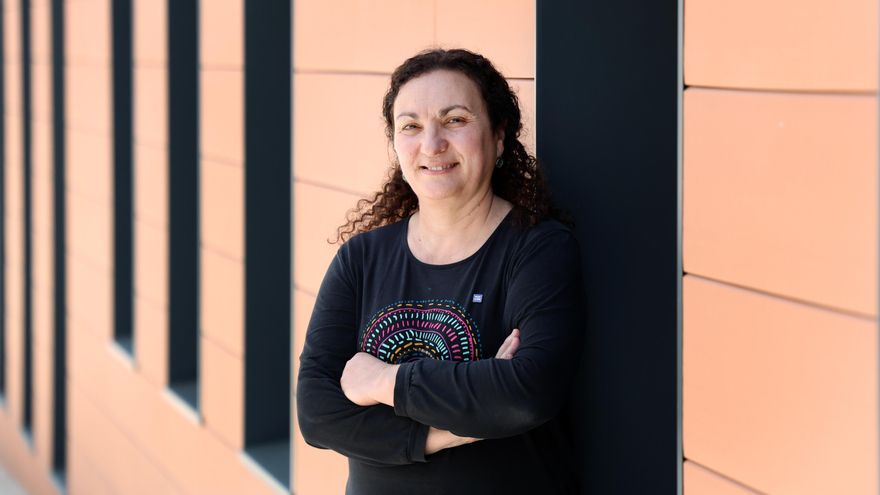 Teresa Esperabé: "Los docentes hacen un sobreesfuerzo para compensar lo que no pone el sistema, pero no pueden dar más"