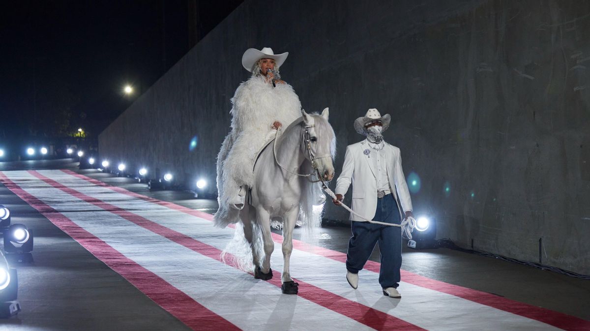 Beyoncé, durante su concierto para el partido de Navidad de la NFL