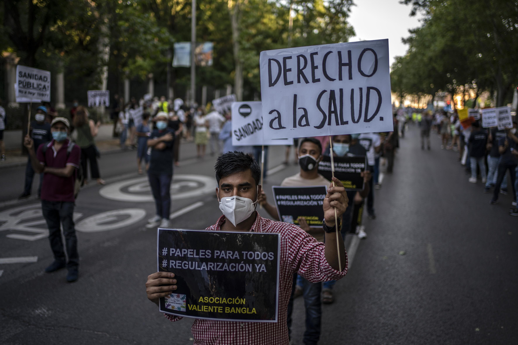 Colectivos y sindicatos en defensa de la sanidad pública piden la derogación de las privatizaciones.