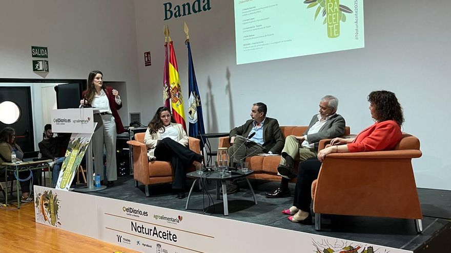 ¿Sabemos vender el aceite de oliva de España?: "El error está en la italianización al comercializar el producto"