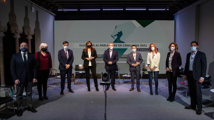 Los candidatos en el debate electoral de La Vanguardia.