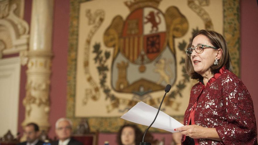 Chus Pato, Premio Nacional de Poesía 2024 por un libro visionario y materialista en el que dialoga con la muerte