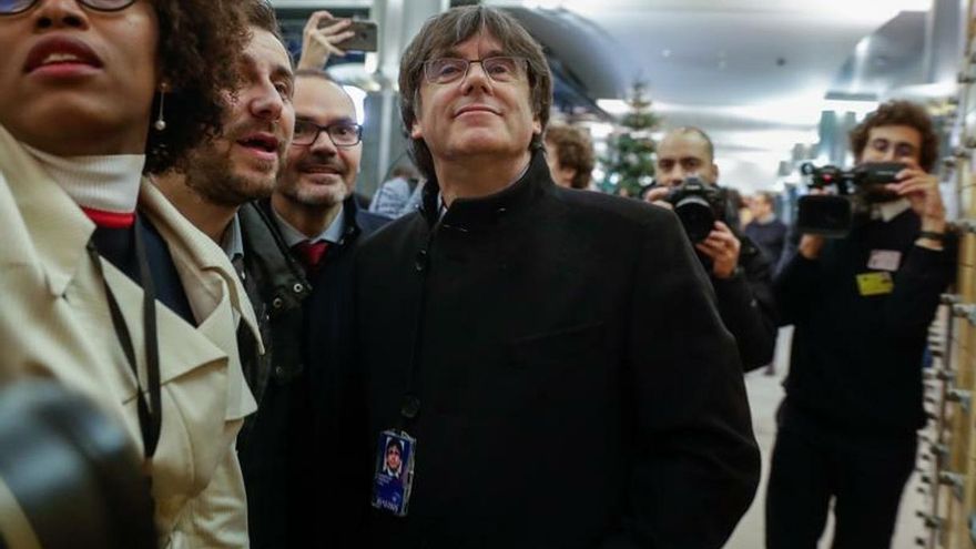 La justicia belga suspende los trámites de la euroorden de Puigdemont y Comín