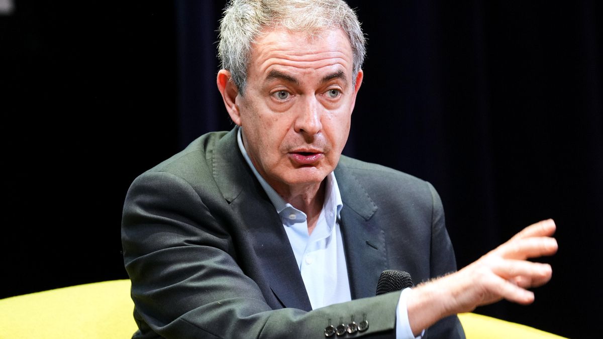 José Luis Rodríguez Zapatero, en el 'Diálogo con expresidentes' organizado por la Universidad Internacional Menéndez Pelayo