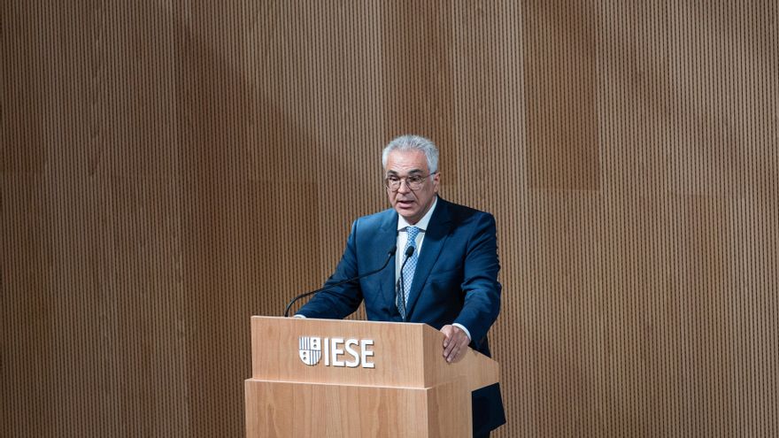 El consejero de Administración Local y Digitalización de la Comunidad de Madrid, Carlos Izquierdo