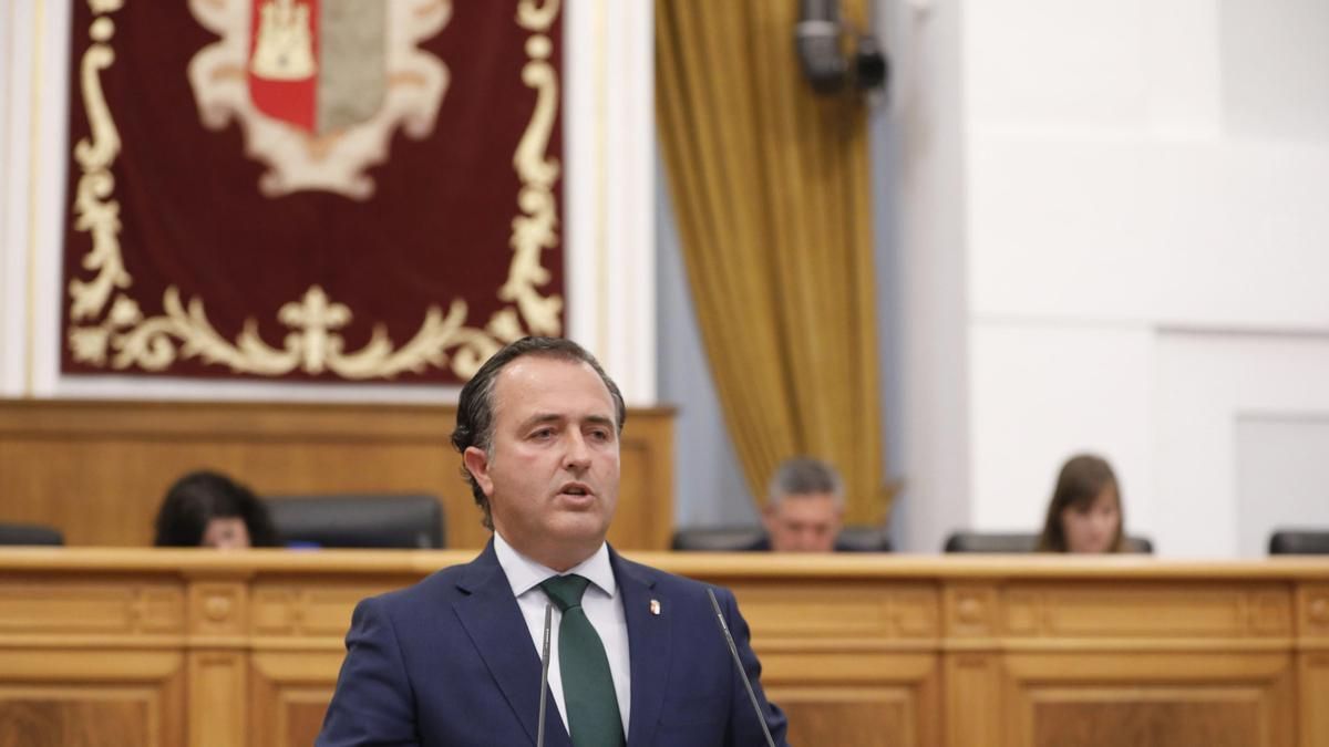 El PSOE de Castilla-La Mancha critica la "gestión del dinero" de Vox y desafía al PP a investigar en sus gobiernos locales