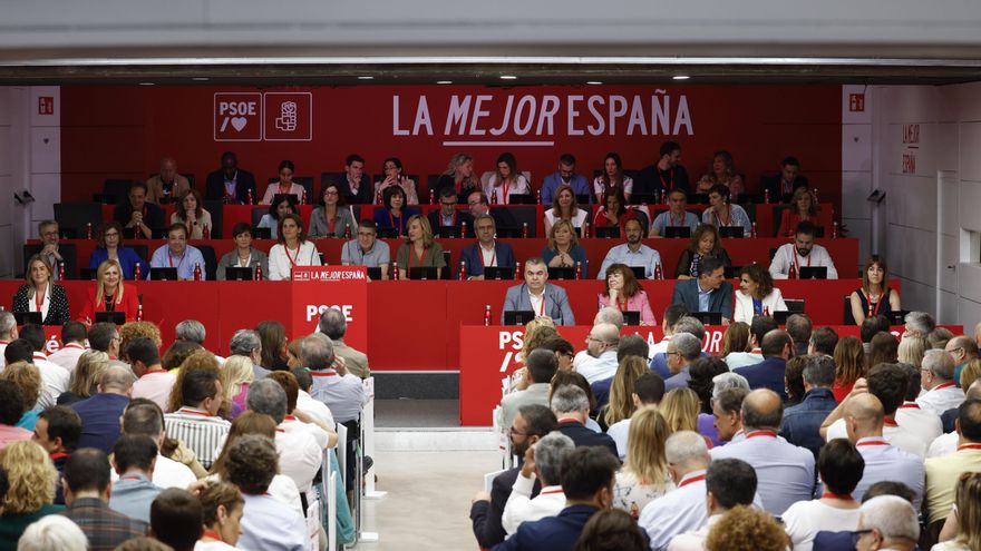 Ferraz valida las listas de Castilla-La Mancha al Congreso y Senado e incluye a Milagros Tolón