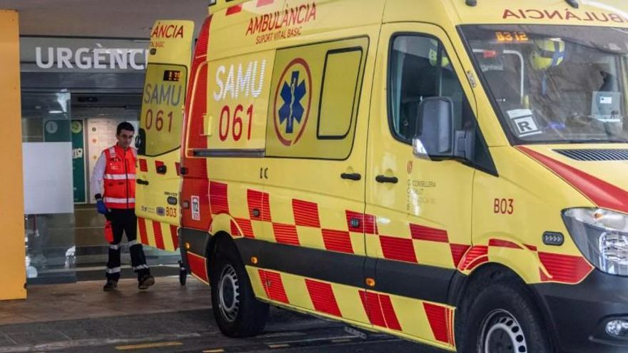 Balears reconocerá como personal técnico a más de 500 trabajadores del transporte sanitario de las islas