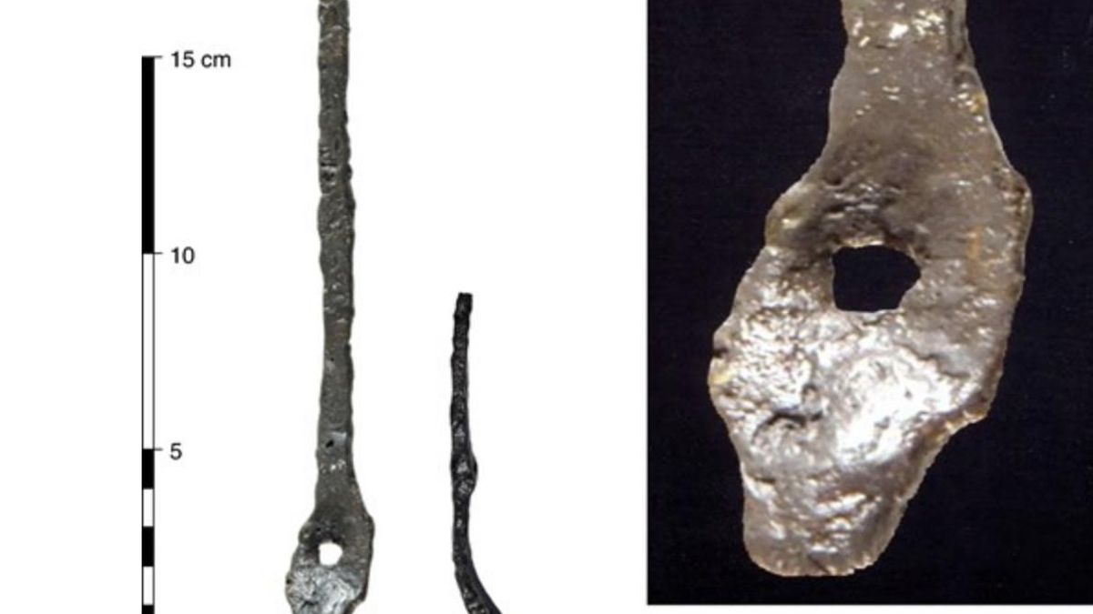 El utensilio carece de varios elementos clave señalados por Celso, lo que genera dudas sobre su posible uso para extraer flechas