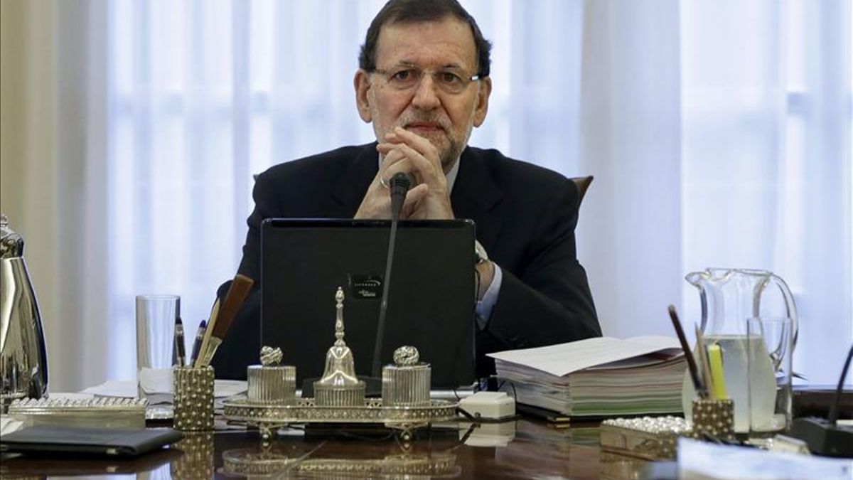 El Gobierno ve "inútil" el 9-N y estima que la actitud de Mas dificulta el futuro.