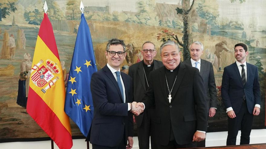 El Gobierno acuerda con la Conferencia Episcopal que la Iglesia pague dos impuestos de los que estaba exenta