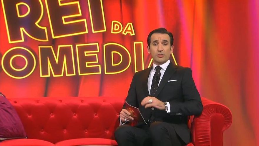 Miguel Lago responde a las críticas con bromas machistas desde TVG: "De otra cosa no sabré, pero de chochetes..."