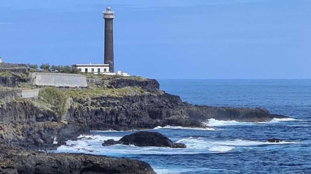Faro de Punta Cumplida