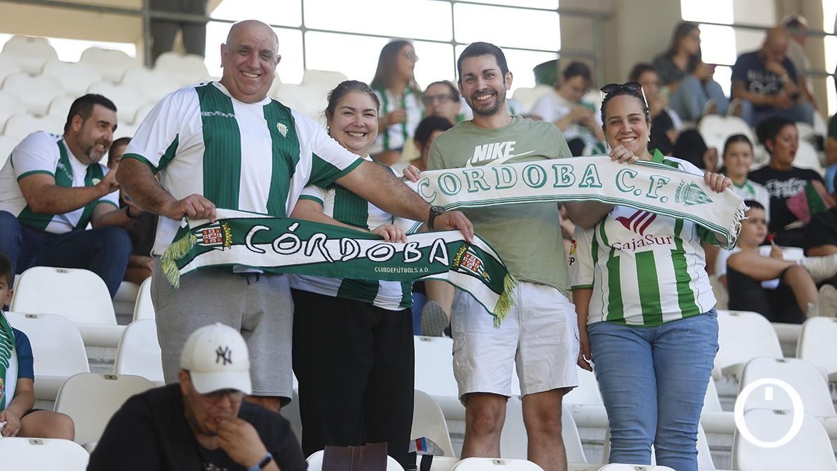 Grada Blanquiverde del encuentro entre el Córdoba CF y AD Mérida