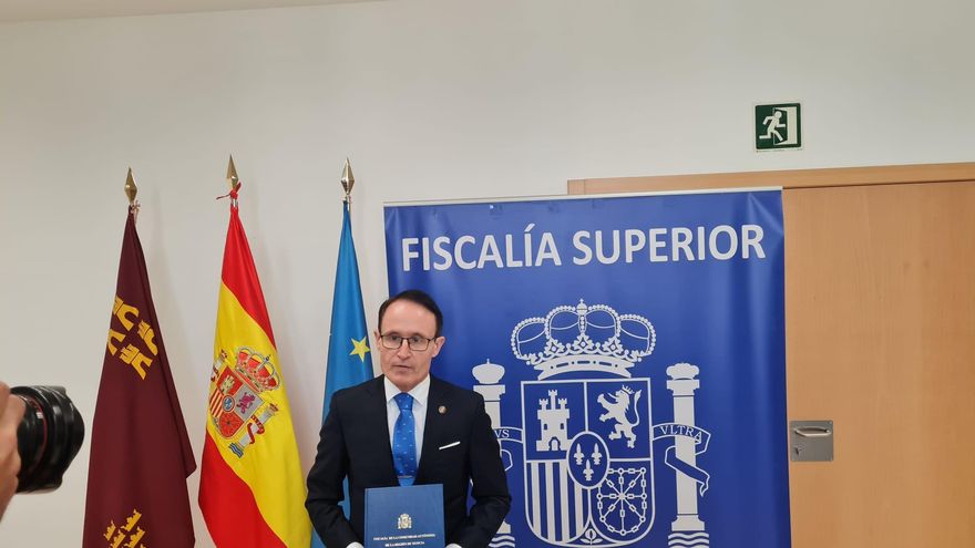 El fiscal superior de Murcia, tras el acuerdo que libra de la cárcel a siete abusadores de menores: "Hay que huir de la impunidad"