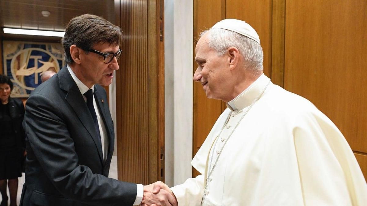 Illa mantiene una audiencia con el papa León XIV en el Vaticano y lo invita a visitar la Sagrada Familia