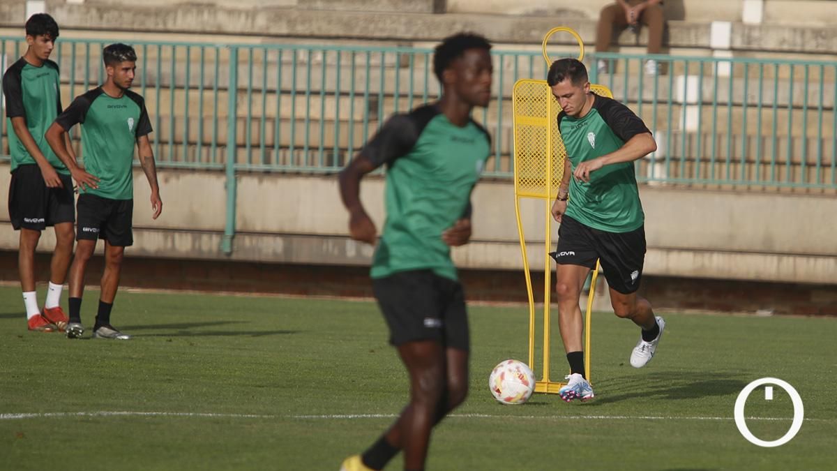 Primer entrenamiento del Córdoba CF tras las vacaciones
