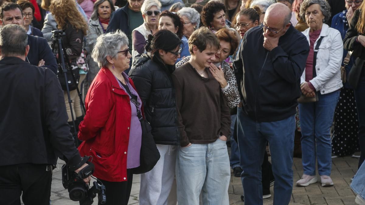 Concentración por el asesinato de una mujer en la Fuensanta