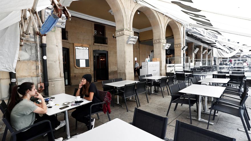 La hostelería de Navarra afronta una cascada de cancelaciones ante la inminencia del cierre