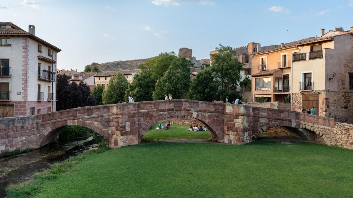 Puente románico de Molina de Aragón (Guadalajara)