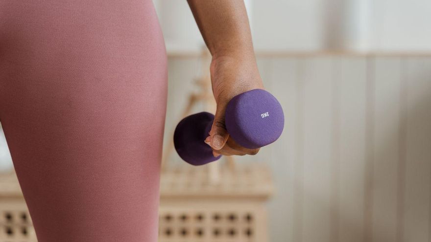 Cuatro formas de aprovechar las “ganancias del novato” en el gimnasio si no sueles hacer ejercicio