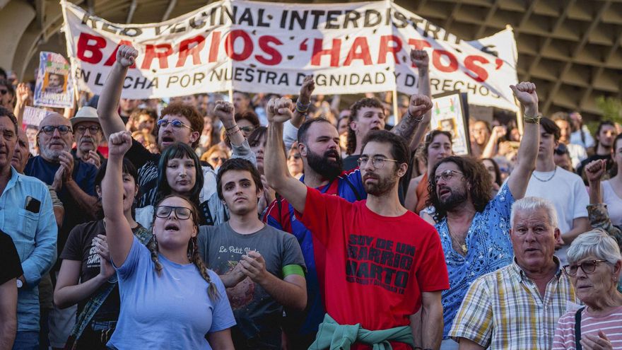 Última hora de las reacciones a la muerte de Maricarmen, en directo | Miles de personas salen a las calles de toda España para rendir homenaje a Maricarmen