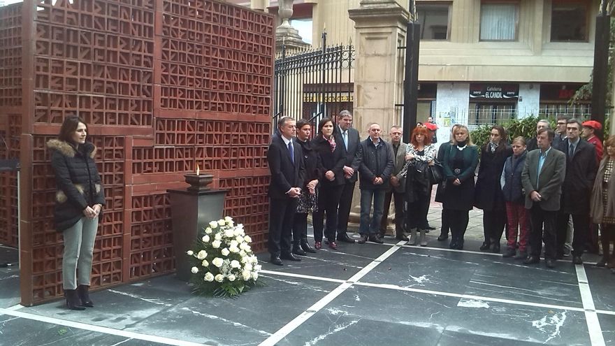 Parlamento vasco celebra el 'Día de la Memoria' con la ausencia de PP y UPyD