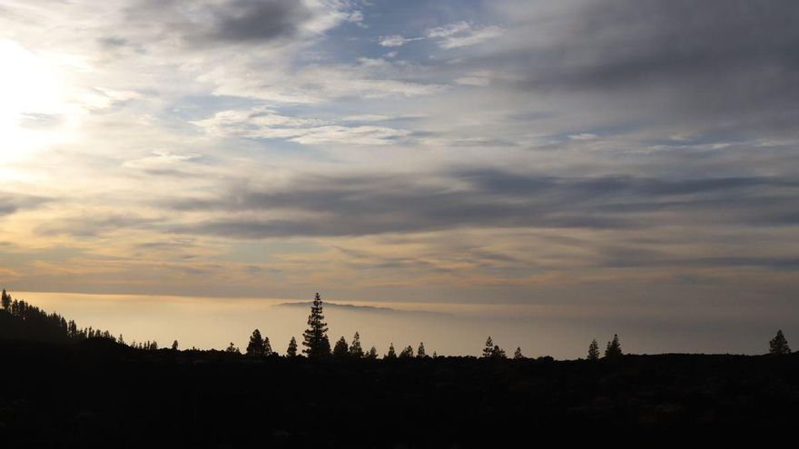 Las nubes se quedan este miércoles en Canarias