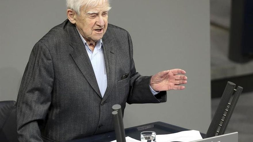 Fallece a los 98 años el afamado escritor ruso Daniil Granin