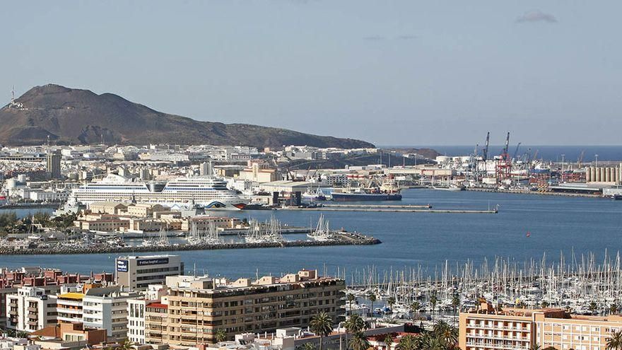 Absueltos los acusados de contaminar el litoral de Las Palmas de Gran Canaria con vertidos de su pesquero hundido