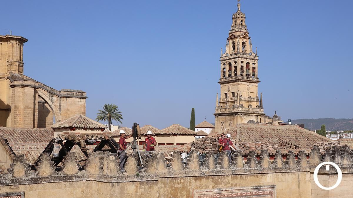El día después del incendio en la Mezquita-Catedral, en imágenes