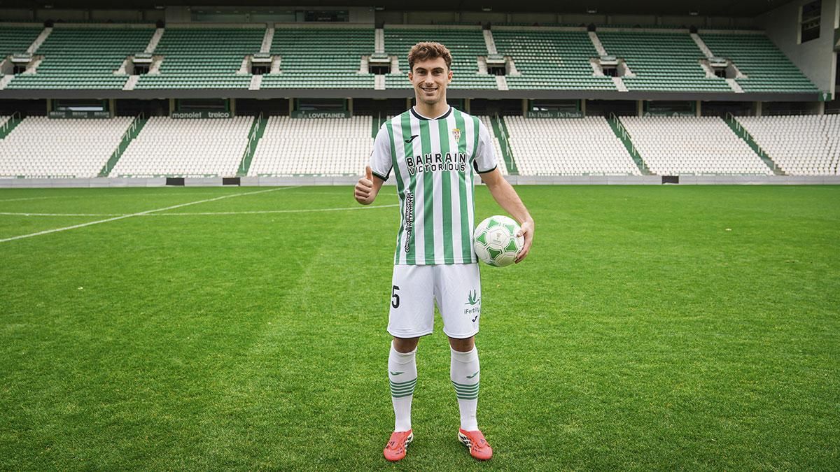 Presentación de Goti como nuevo jugador del Córdoba CF