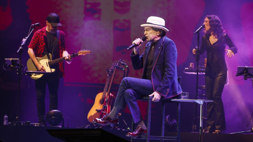 Un momento del concierto de Sabina
