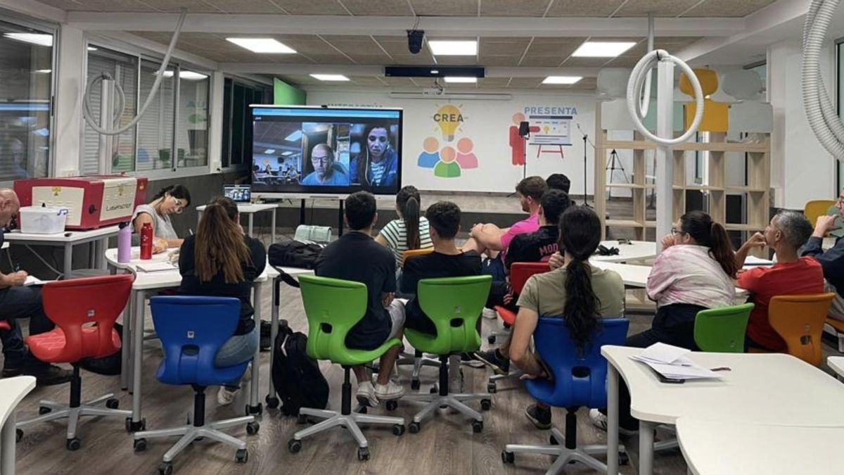 Reunión con el voluntariado.